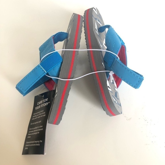 KRABOR Baby Boys Shark Flip Flops Sandals with Back Strap Size 5/6 - Picture 7 of 11